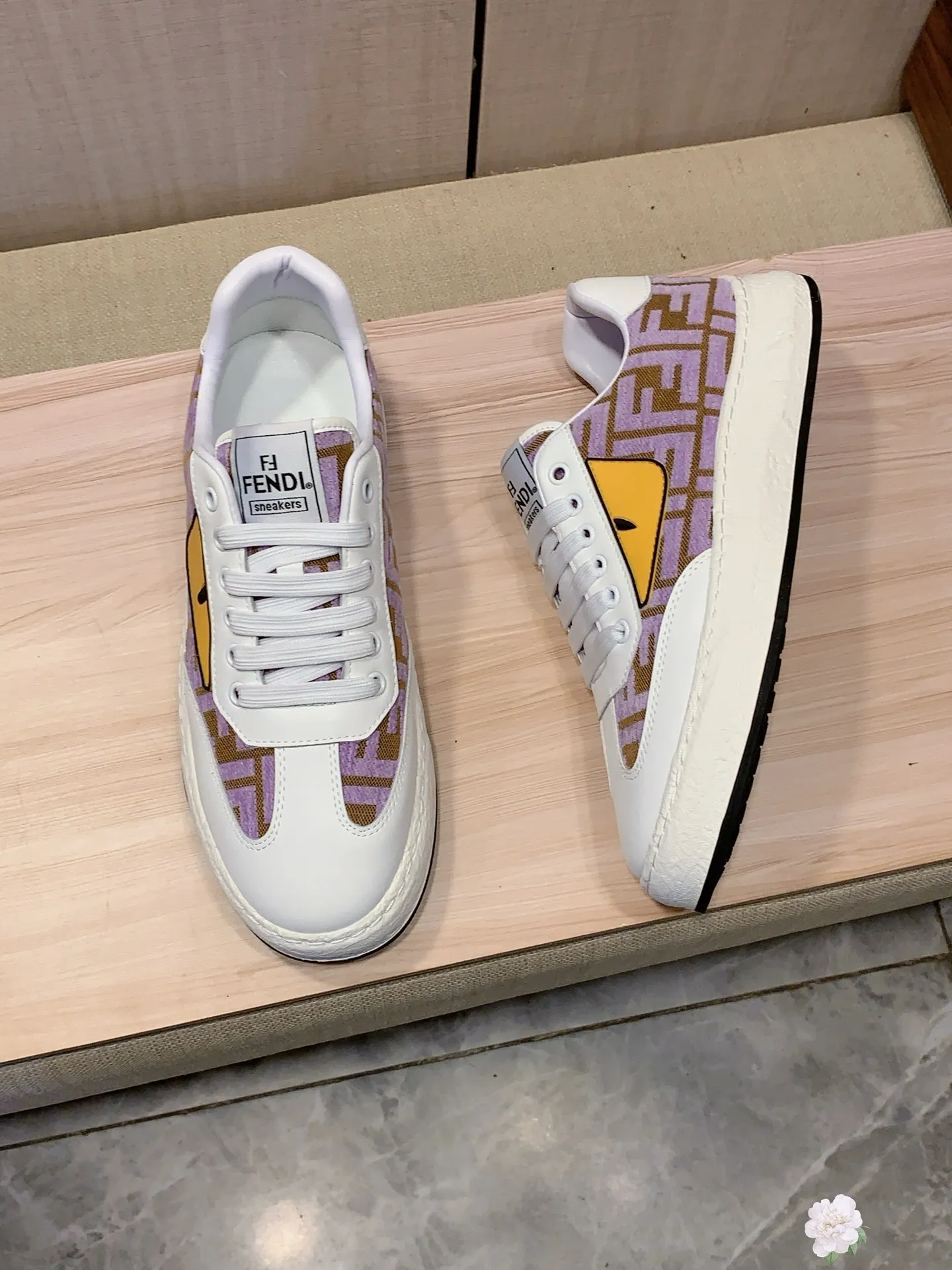 Men's men's shoes 💰420💰💰🎩🎩[Lightning][Lightning] "FENDI*" The latest and most popular casual shoes, top brand [Seduce] luxury ~ purchasing agent, top quality ~. [Strong] The upper is made of imported breathable cowhide with fabric material ➕ Breathable sheepskin feet (•) and fine workmanship. The original stylish and stylish soft rubber wear-resistant and non-slip outsole is light and comfortable on the feet. The real thing looks better when photographed in person. No. 122: code: 38-44, 5️⃣ colors selected